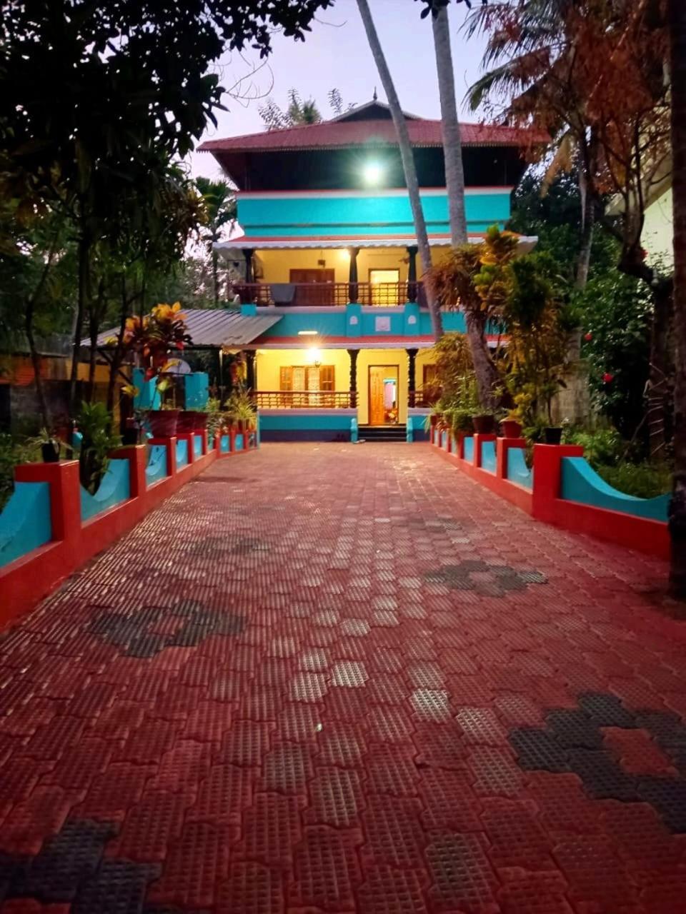 Happy Buddha Homestay Varkala Buitenkant foto