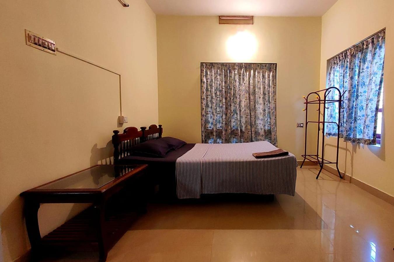 Happy Buddha Homestay Varkala Buitenkant foto