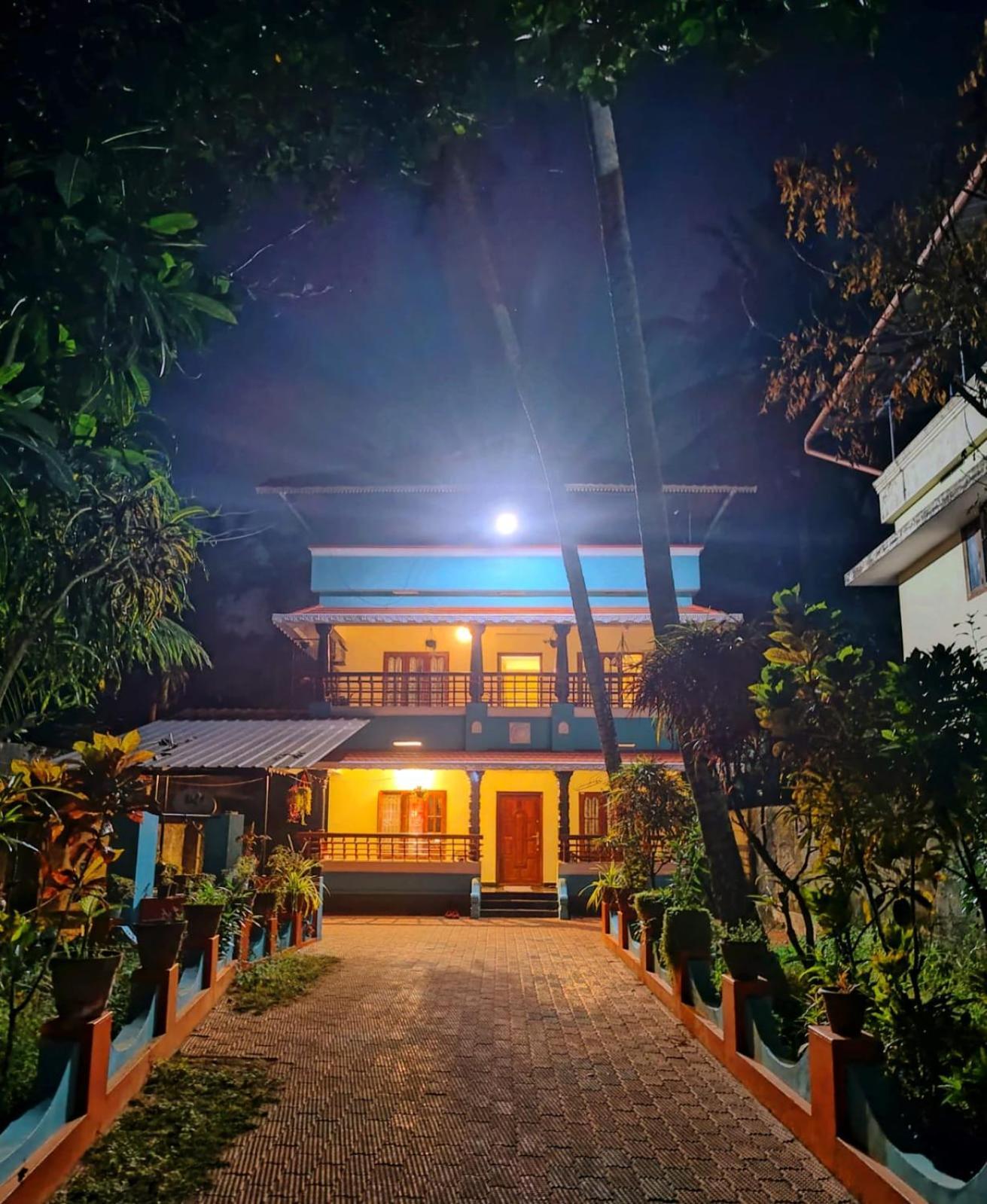 Happy Buddha Homestay Varkala Buitenkant foto